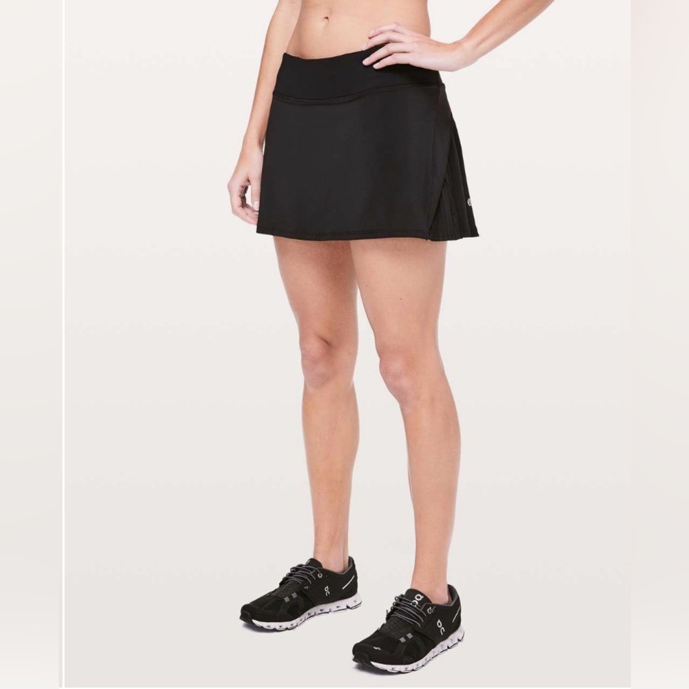 Lululemon Play Off The Pleats Skirt Black Size 6 Tennis Golf Pickleball